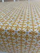 Cargar imagen en el visor de la galería, MANTEL ANTIMANCHAS PORTO