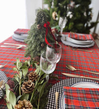 Carica l'immagine nel visualizzatore di Gallery, MANTEL ALGODÓN ESCOCÉS ROJO