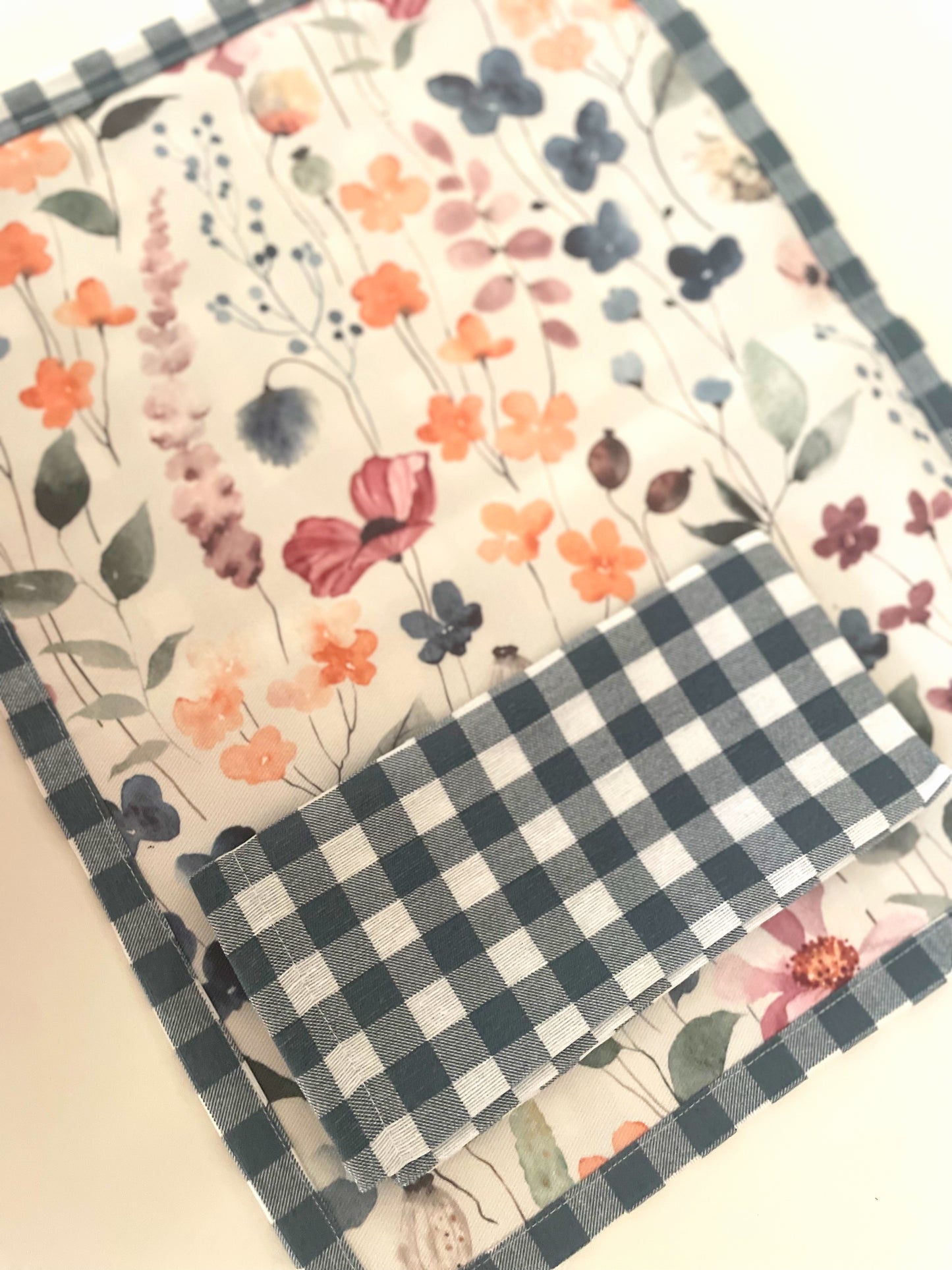 INDIVIDUAL ANTIMANCHAS REVERSIBLE FLORAL Y VICHY AZUL DENIM