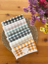 Cargar imagen en el visor de la galería, PACK SERVILLETAS VICHY