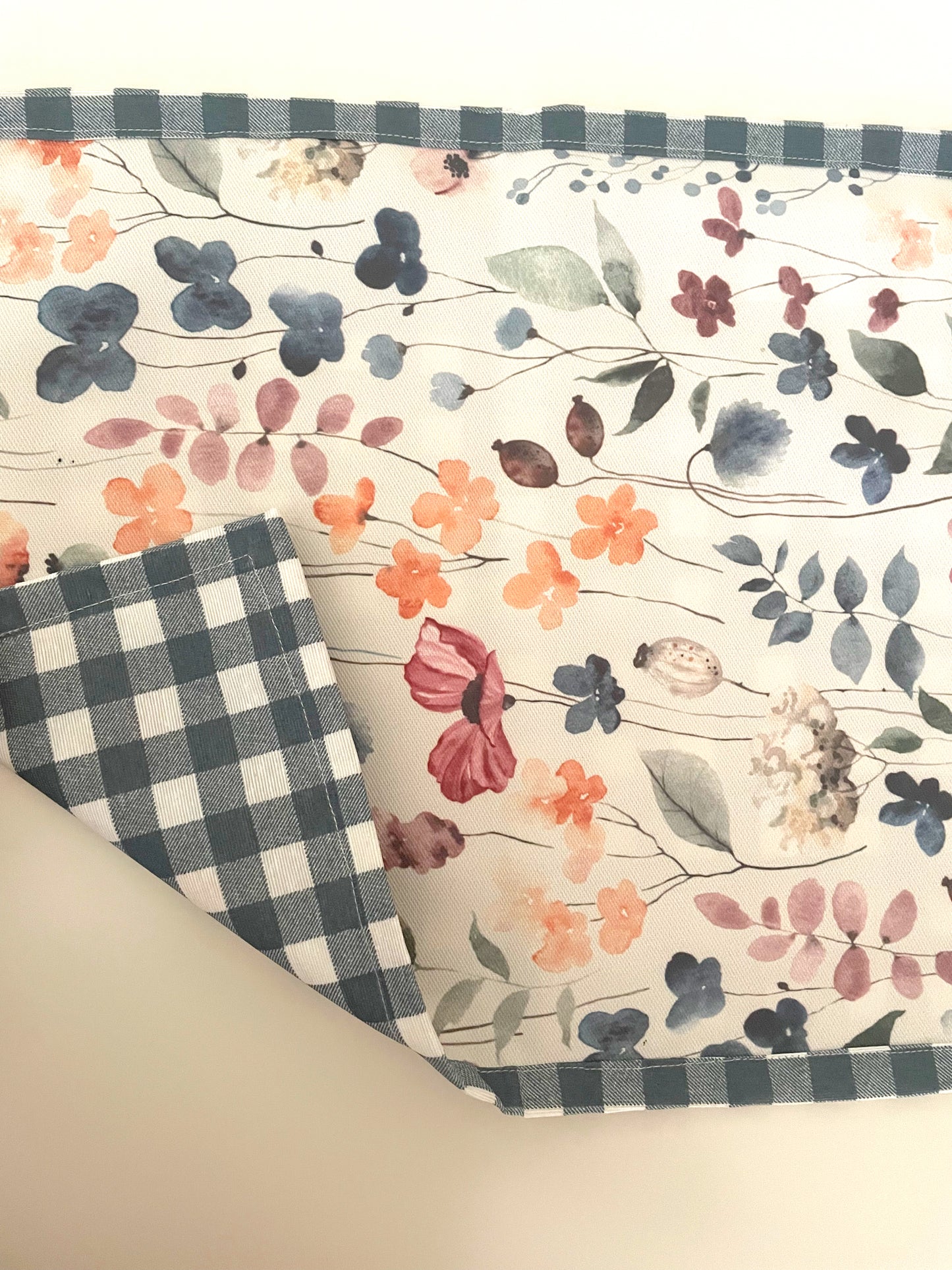 INDIVIDUAL ANTIMANCHAS REVERSIBLE FLORAL Y VICHY AZUL DENIM