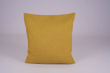 Cargar imagen en el visor de la galería, FUNDA DE COJÍN MOSTAZA