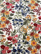 Cargar imagen en el visor de la galería, MANTEL ANTIMANCHAS LIBERTY