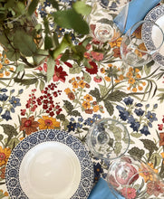 Cargar imagen en el visor de la galería, MANTEL ANTIMANCHAS LIBERTY