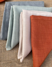 Cargar imagen en el visor de la galería, Pack Servilletas Linaje