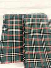 Carica l'immagine nel visualizzatore di Gallery, PACK SERVILLETAS TARTÁN VERDE