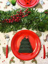 Cargar imagen en el visor de la galería, MANTEL ANTIMANCHAS ACEBO NAVIDAD