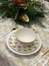 Load image into Gallery viewer, MANTEL ALGODÓN WHITE CHRISTMAS