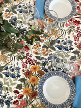 Cargar imagen en el visor de la galería, MANTEL ANTIMANCHAS LIBERTY