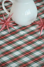 Load image into Gallery viewer, MANTEL ALGODÓN TARTÁN BLANCO

